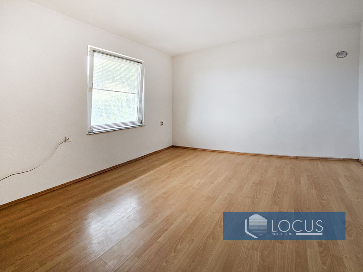 LOCUS: Kuća i dvorište, Miševići 7