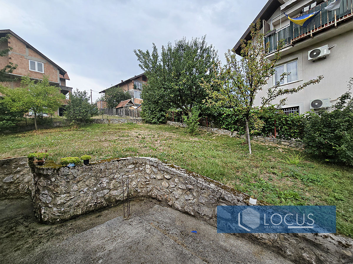 LOCUS: Kuća i dvorište, Miševići 14