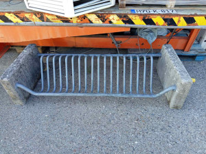 Stalak /parking/za bicikle