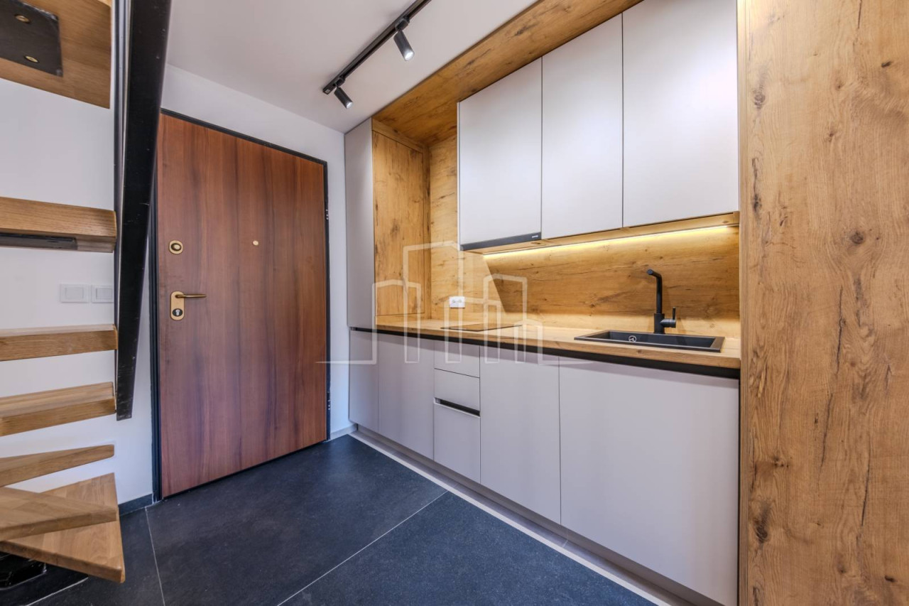 Prodaja nov opremljen dvoetažni apartman na Bjelašnici 7