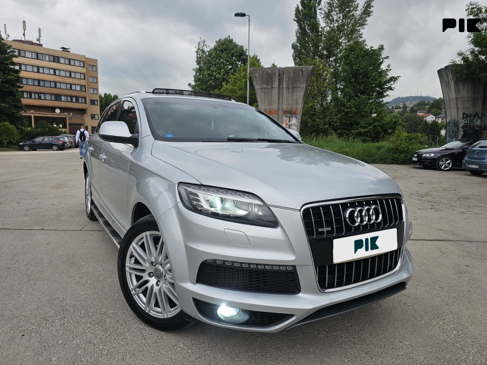 Audi Q7 Face lift 3x S-line 4.2Tdi V8 Acc Pano Kam Max full