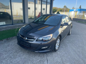 Opel Astra J