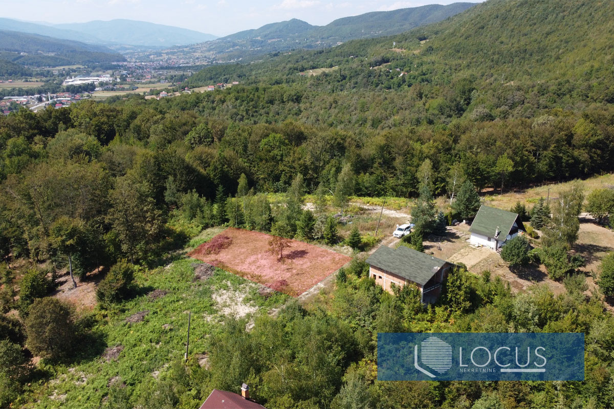 LOCUS: Parcela površine 610m2, Buhotina, Kobiljača