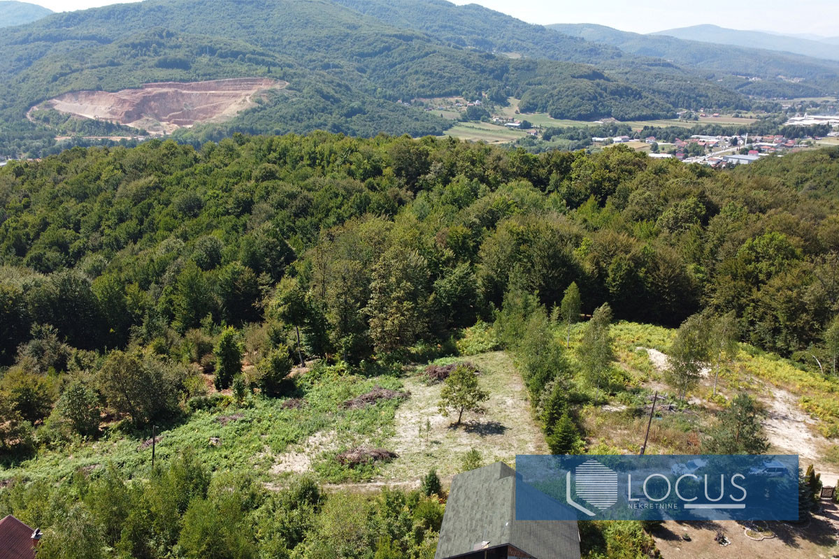 LOCUS: Parcela površine 610m2, Buhotina, Kobiljača 6
