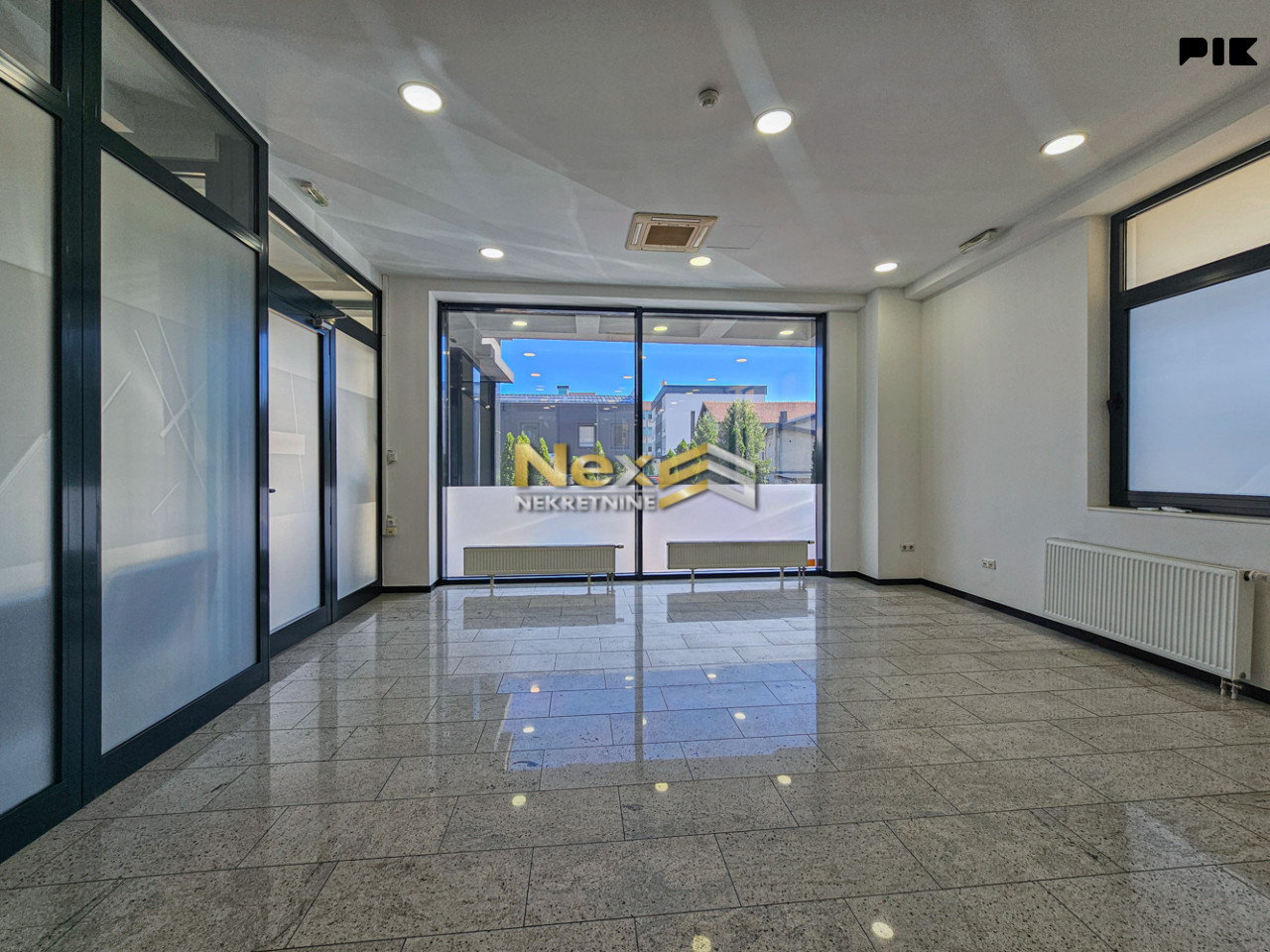Višenamjenski poslovni prostor Stup/Ilidža 300 m2 6