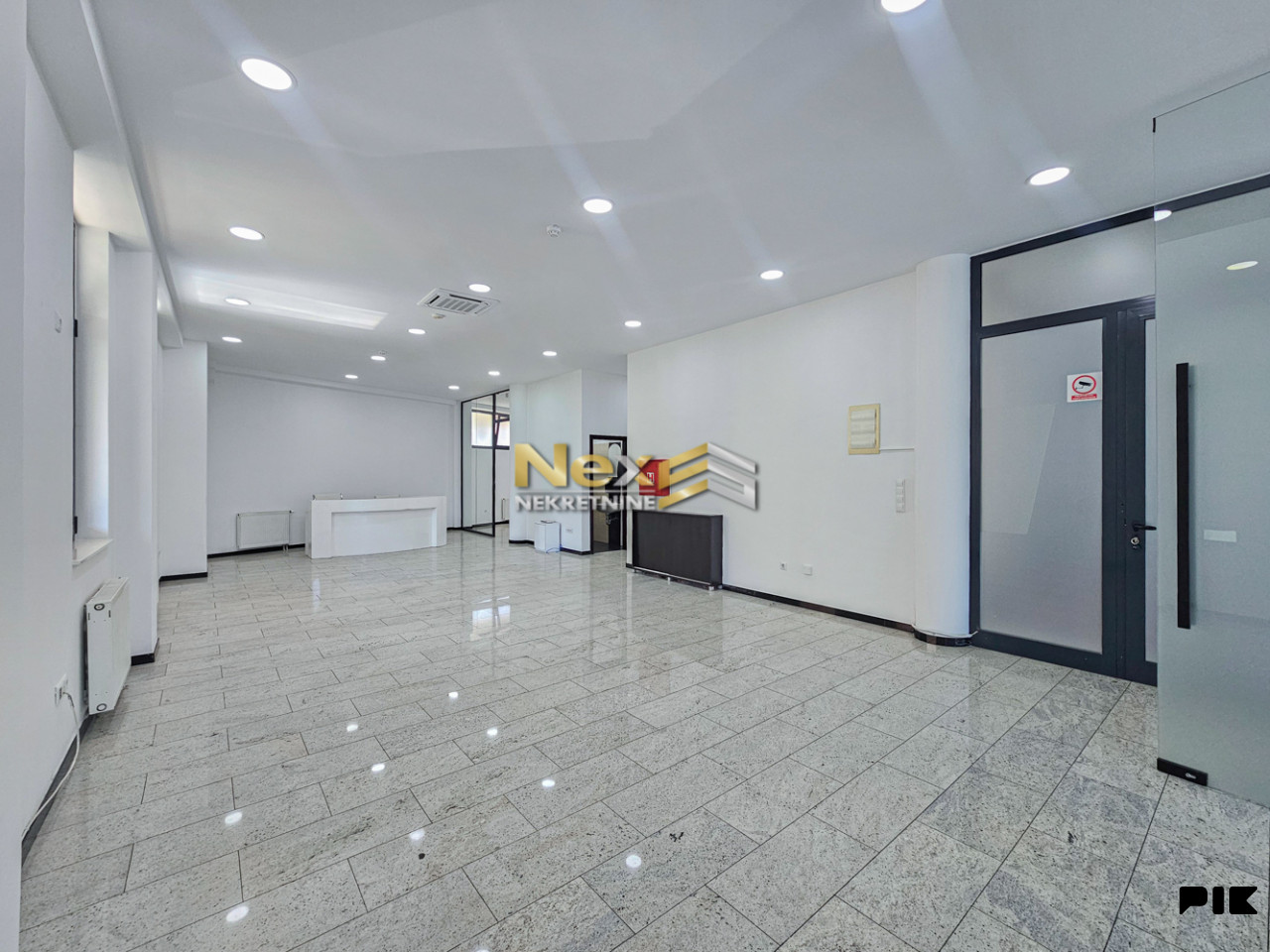 Višenamjenski poslovni prostor Stup/Ilidža 300 m2 22