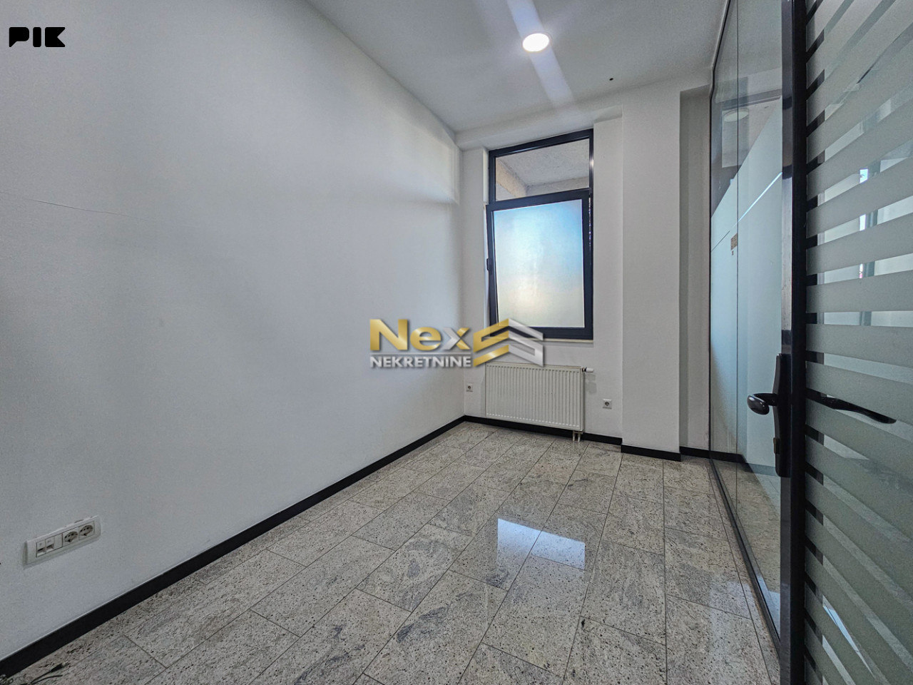 Višenamjenski poslovni prostor Stup/Ilidža 300 m2 8