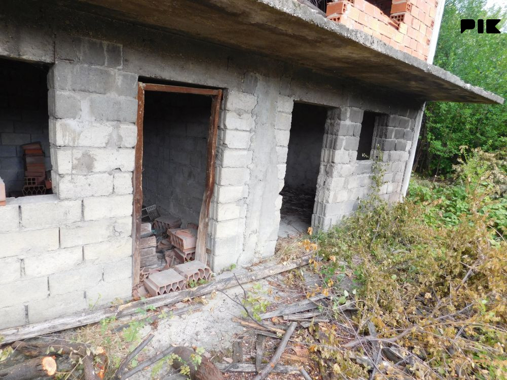 Dvije kuća  303m2 sa okućnicom 536m2 - Lauš 5