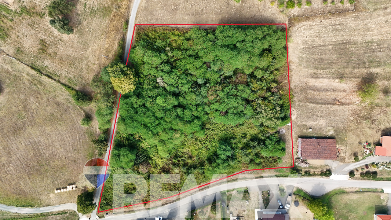 Na prodaju zemljište 7.686 m2 | Asfaltni prilaz | Glamočani 2