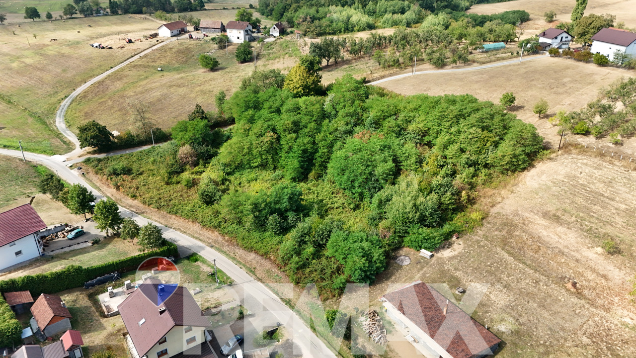Na prodaju zemljište 7.686 m2 | Asfaltni prilaz | Glamočani 4