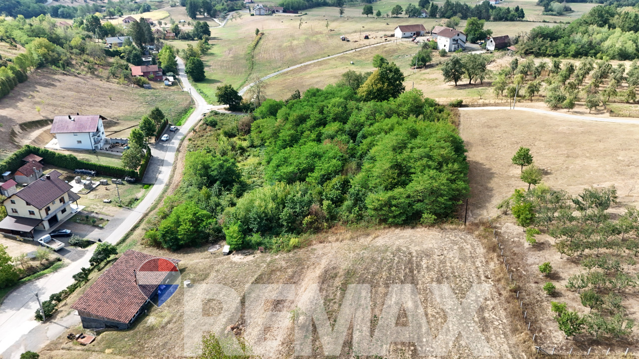 Na prodaju zemljište 7.686 m2 | Asfaltni prilaz | Glamočani 5