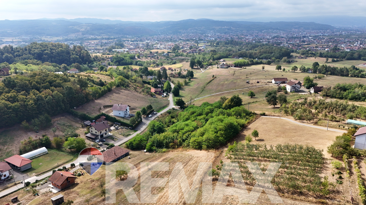 Na prodaju zemljište 7.686 m2 | Asfaltni prilaz | Glamočani 13