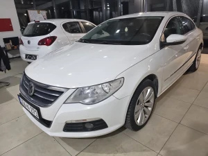 Volkswagen PASSAT CC 2009 VW PASSAT CC 2.0 TDI DSG 2009 GOD