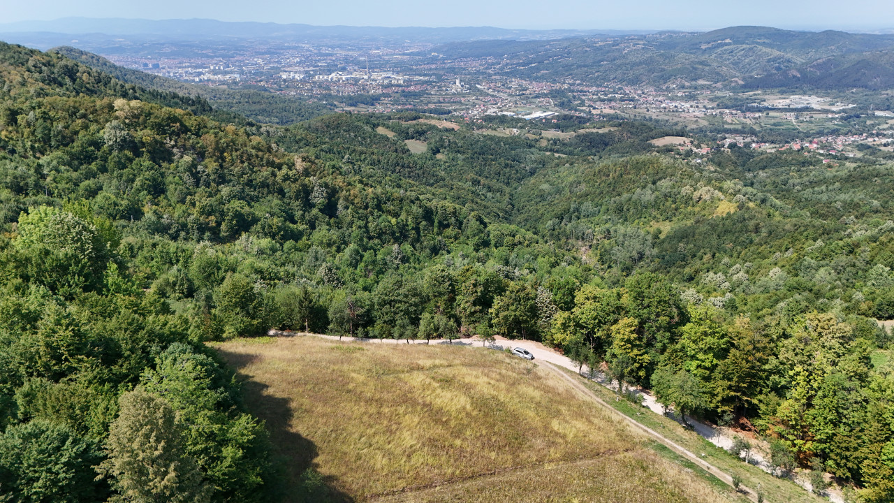 Zemljište za vikendicu 3.999 m2 | Panoramski pogled | Ponir
