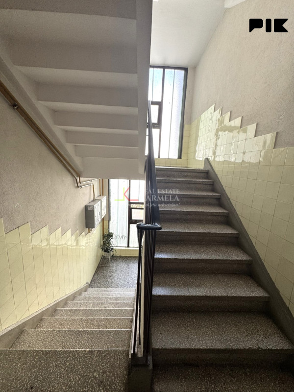Trosoban stan sa garažom, Dobrinja - Kvadrant C5 21