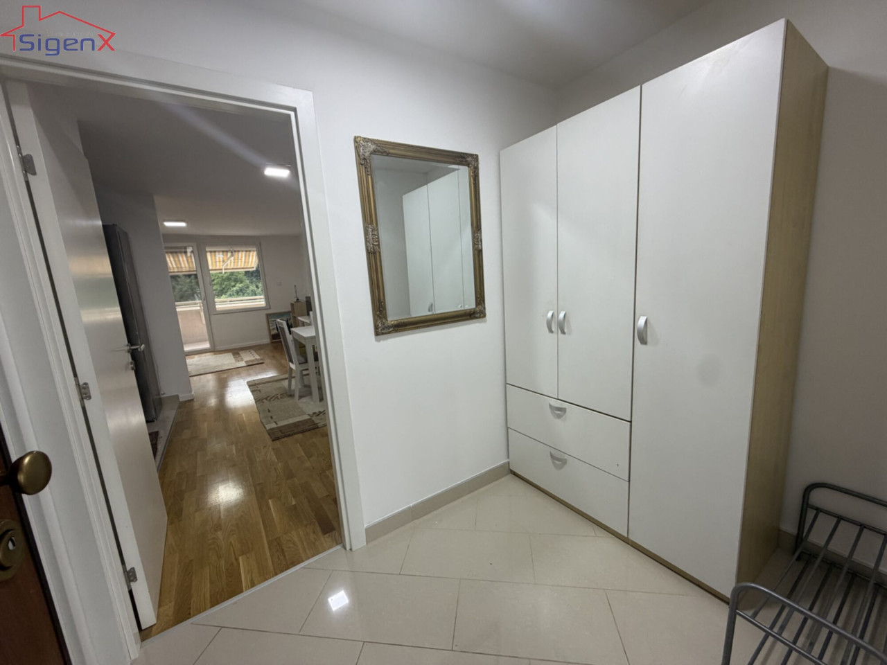 SIGENX izdaje Jednosoban stan/ Centar -Stari Grad/ Namješten/Lift 16