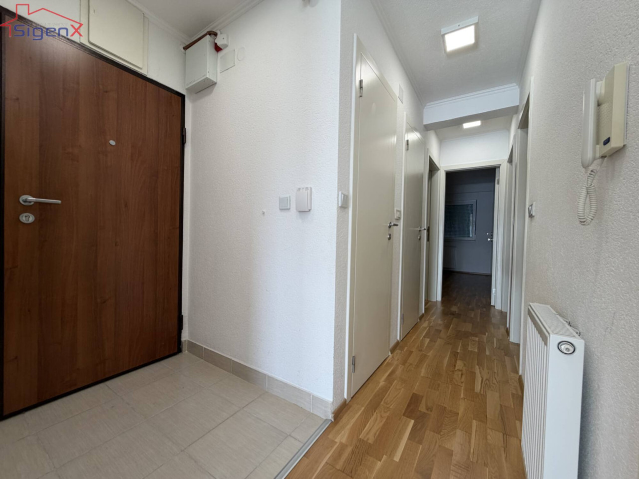 SIGENX izdaje Četverosoban stan /Betanija/ Kromolj/ sa Garažom 22