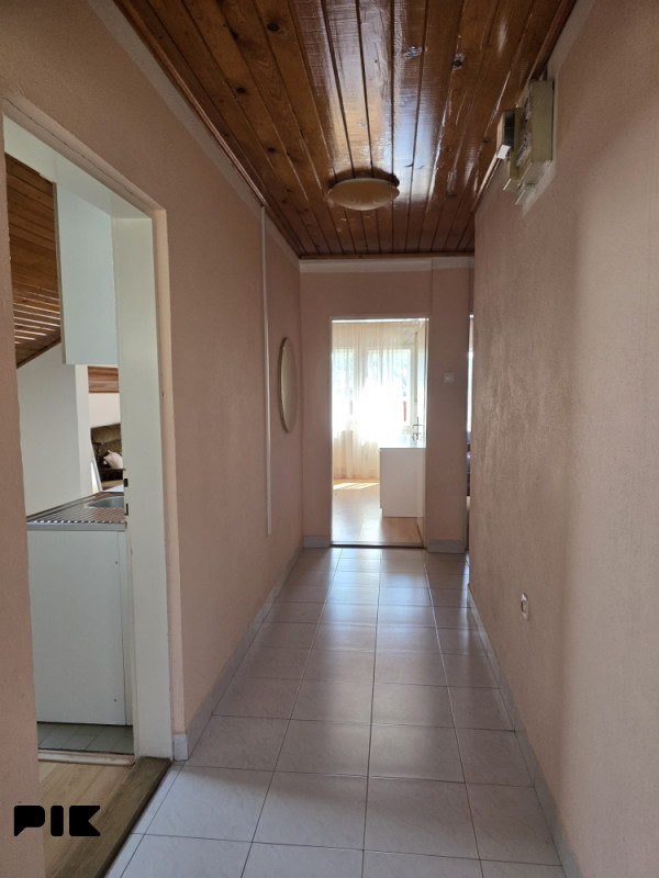 Stan na dan Mrkonjić Grad 11