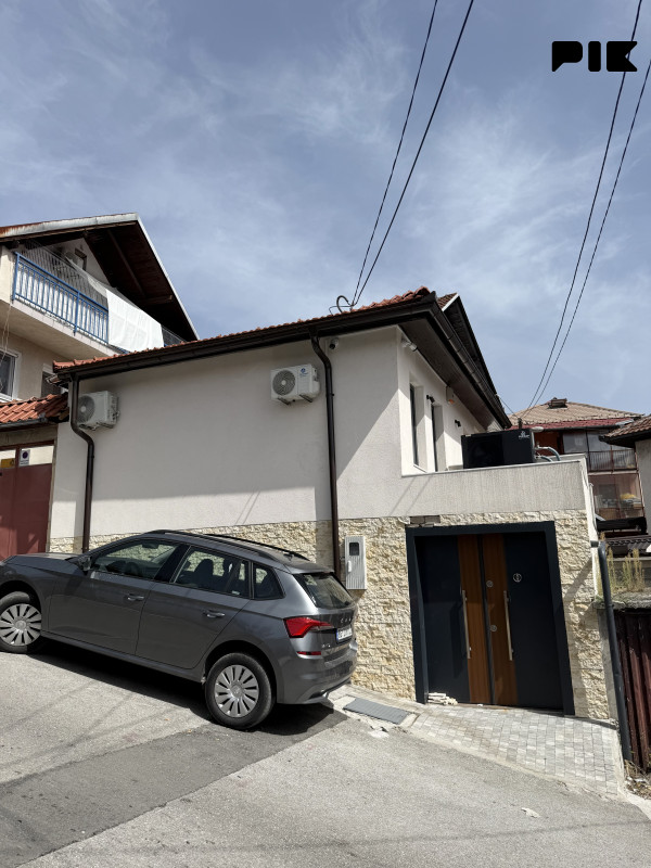 Namjestena kuca  | Stari Grad | Kovaci | Vratnik Novogradnja 2