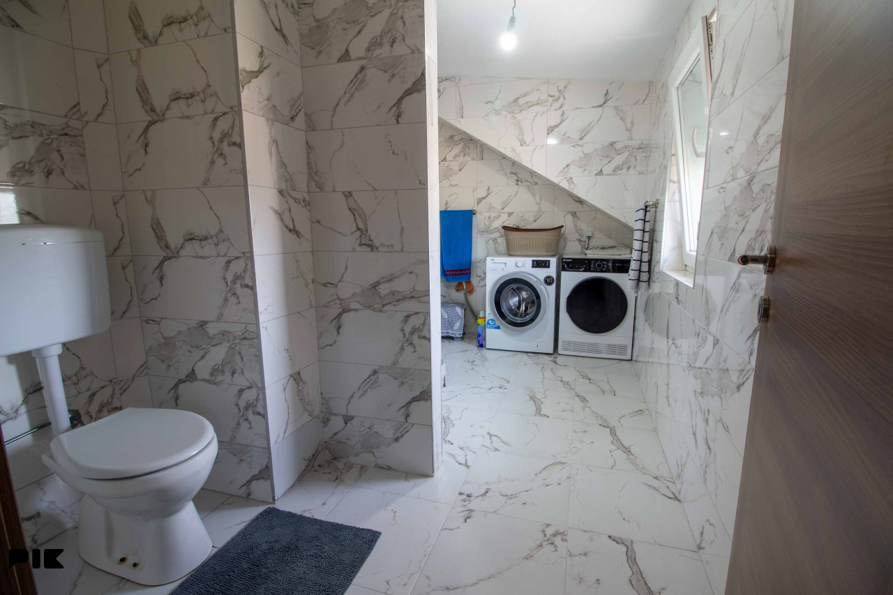 Rakovica - kuća 350 m2 | zemljište 1181 m2 8