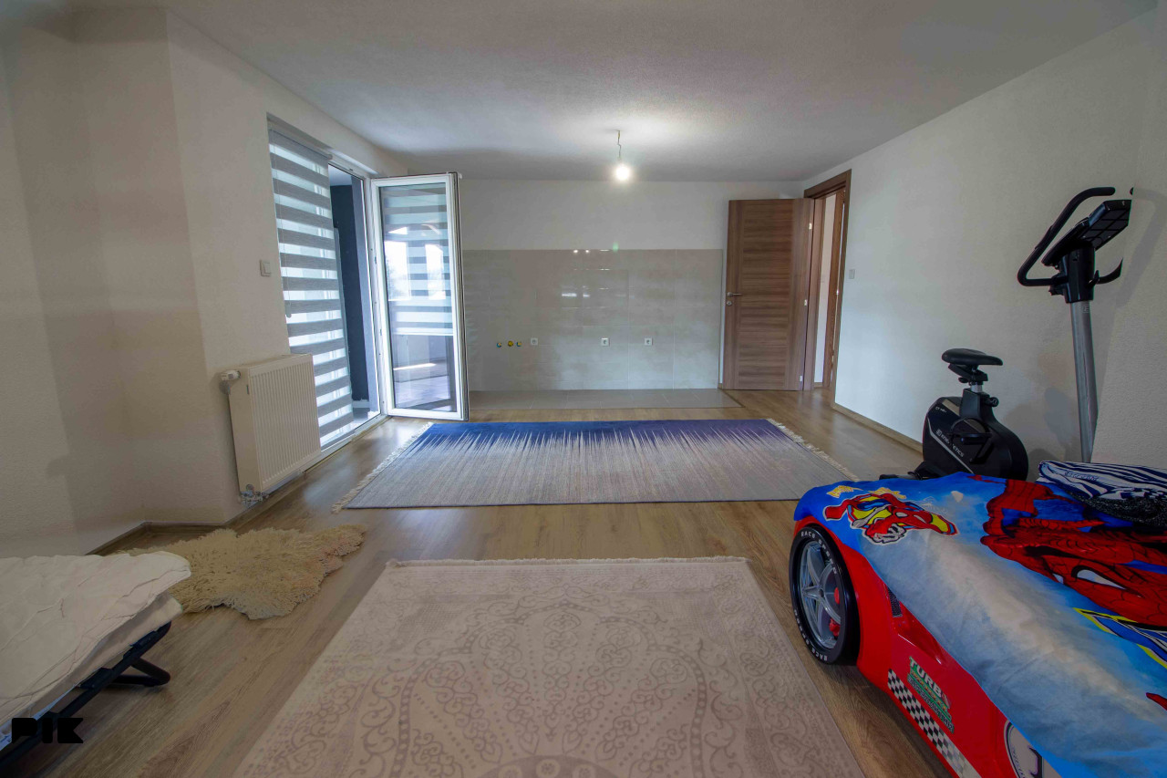 Rakovica - kuća 350 m2 | zemljište 1181 m2 13