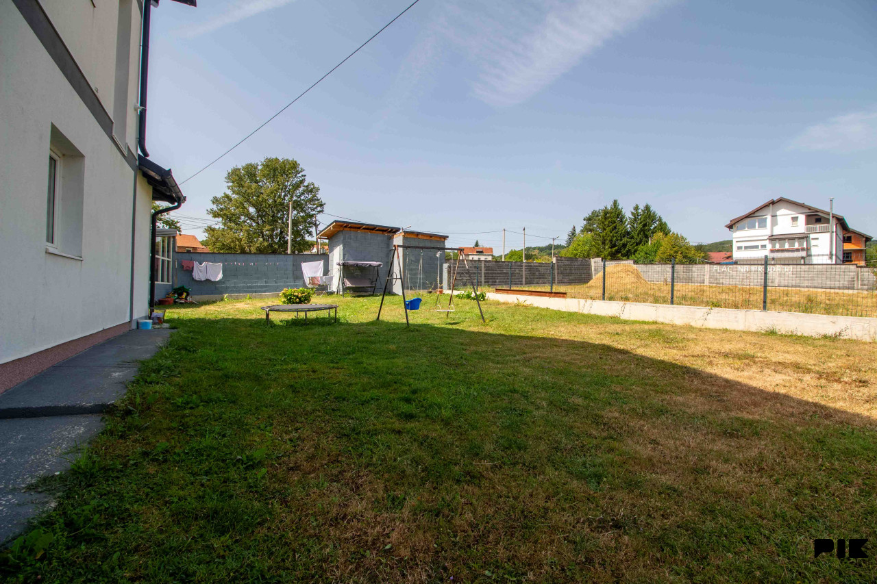 Rakovica - kuća 350 m2 | zemljište 1181 m2 22