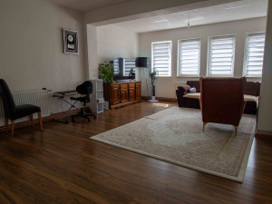 Rakovica | Kuća 350 m2 | Zemljište 1181 m2 photo 2