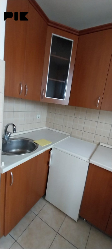 Iznajmljujem garsonjeru 3
