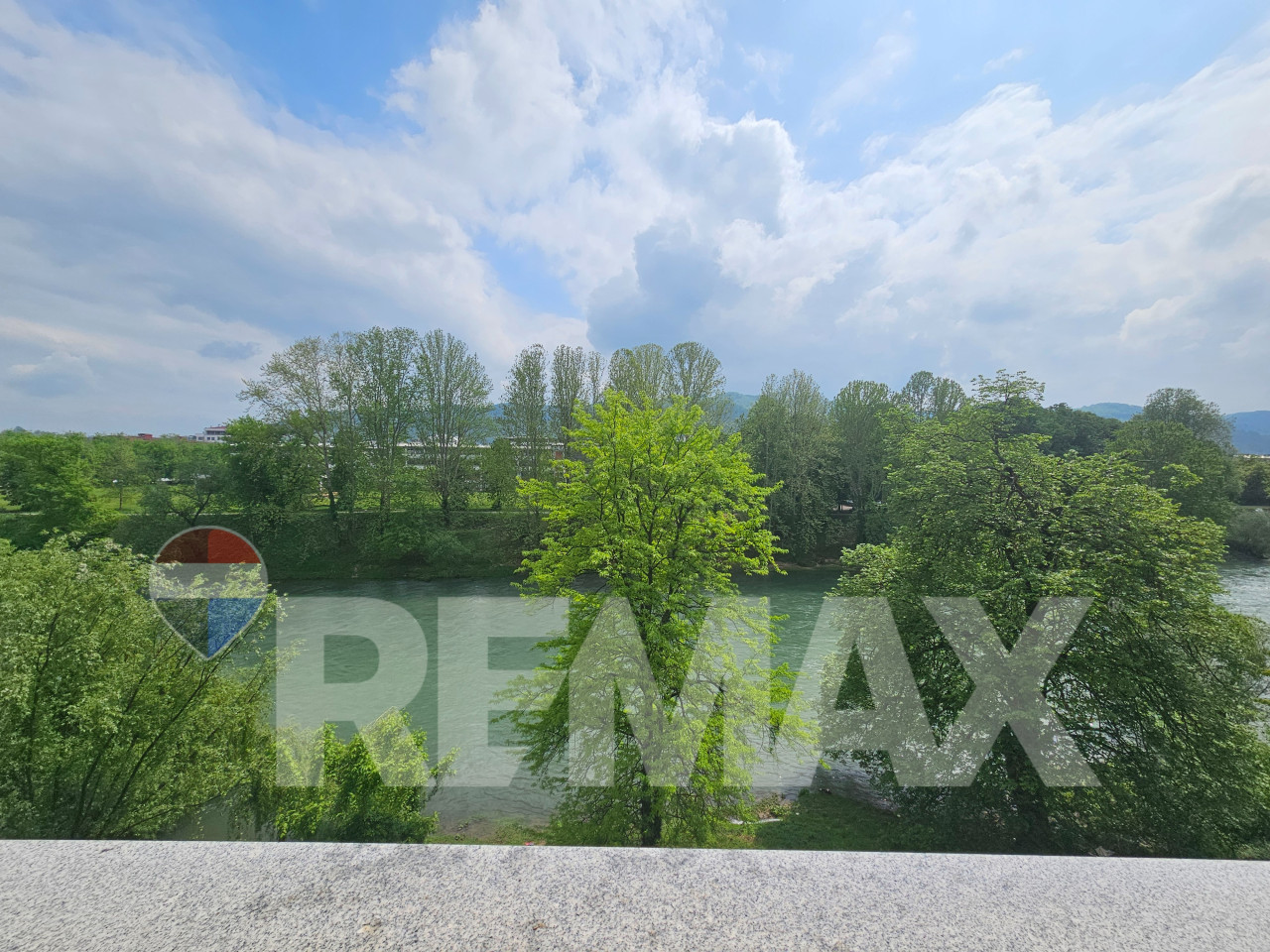 Trosoban stan sa pogledom na Vrbas/garaža/Centar 7