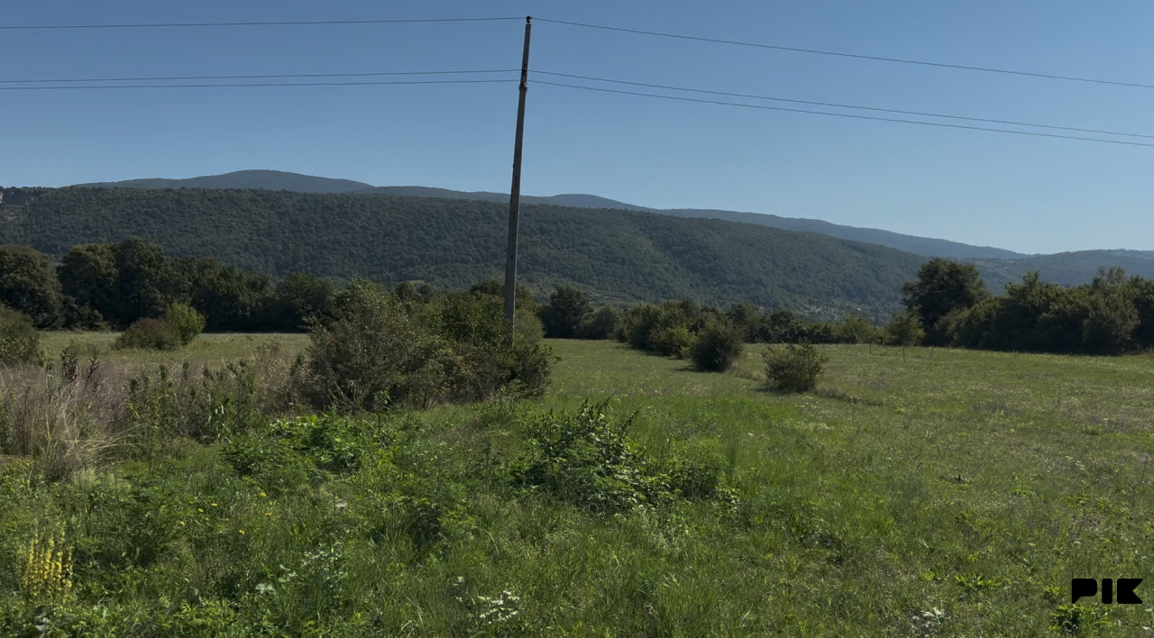 3 parcele, Krivača, Golubić (Bihać), u blizini Une 9.016 m2 3