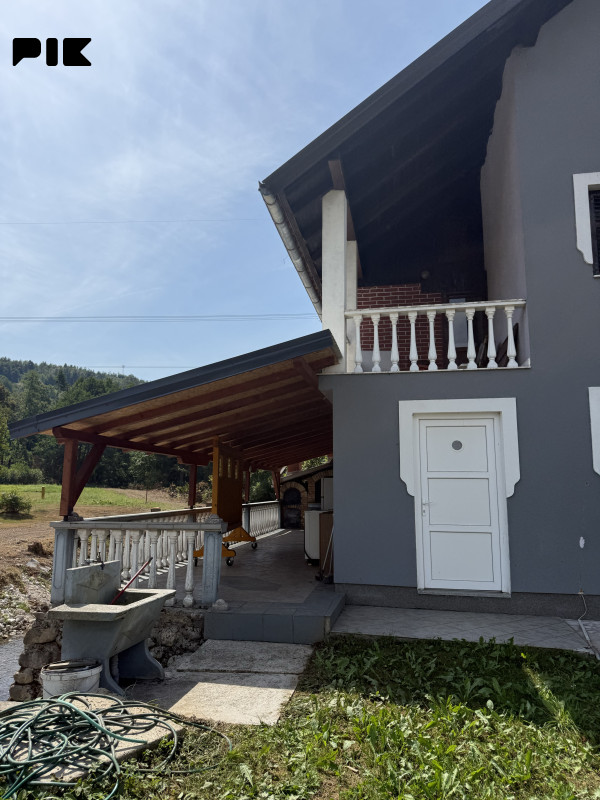 Kuća Vitez Krusčica sa okucnicom 2070m2 3