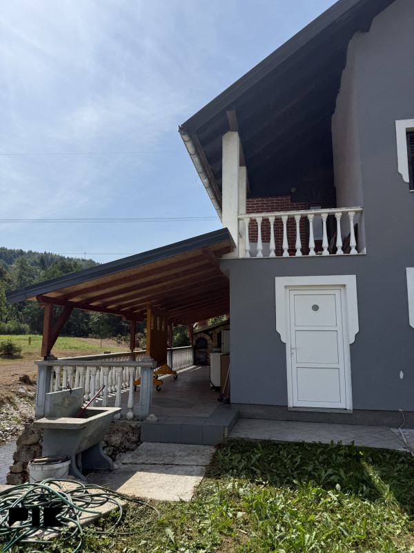Kuća Vitez Krusčica sa okucnicom 2070m2 6