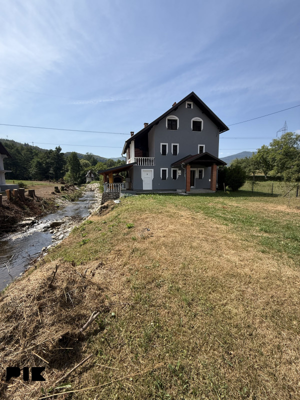 Kuća Vitez Krusčica sa okucnicom 2070m2 7