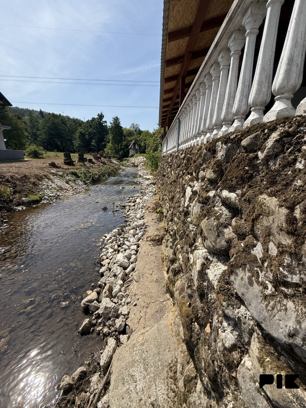 Kuća Vitez Krusčica sa okucnicom 2070m2 17
