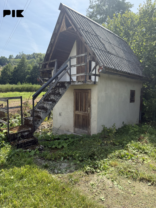 Kuća Vitez Krusčica sa okucnicom 2070m2 23