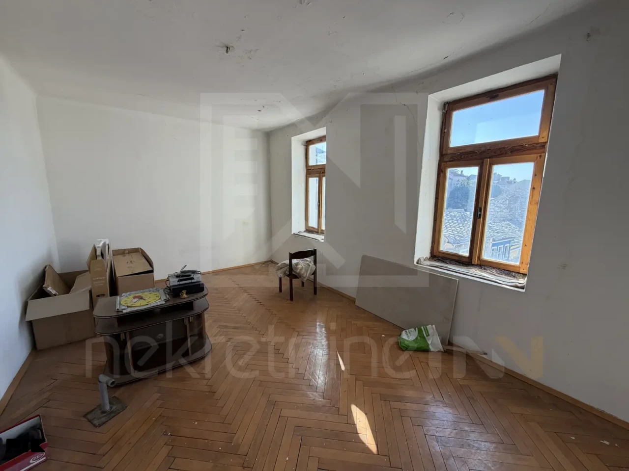 Mostarski Stari Grad trosoban stan na prestižnoj lokaciji 12