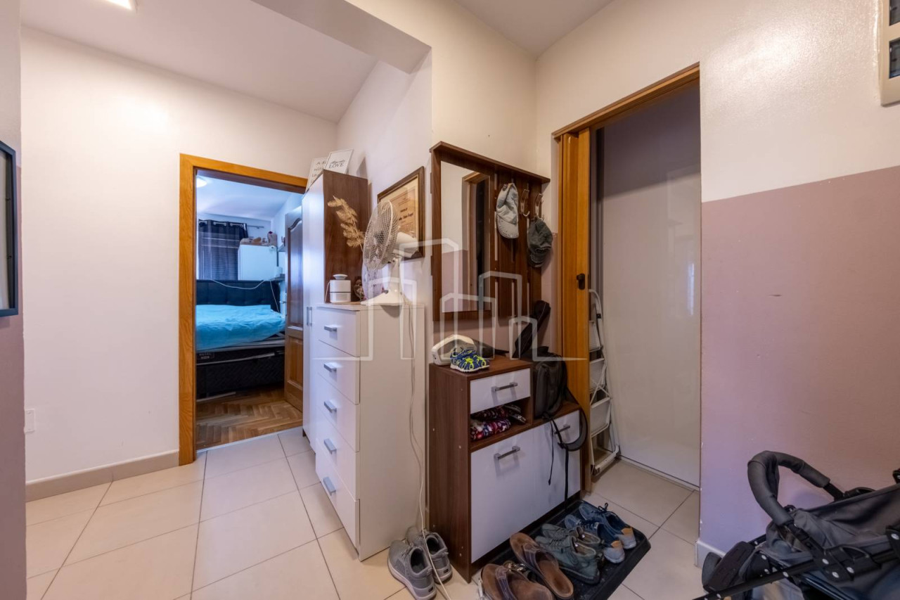 Prodaja trosoban stan 67 m2 na Stupu sa tri balkona 12