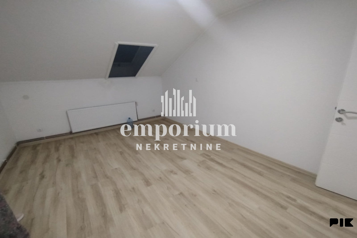 Prostran troiposoban stan površine 84m2 ID:2792/BN 3