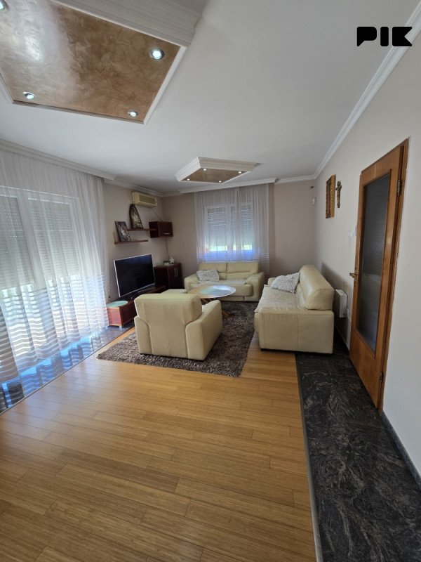 Kuća Bijeljina 240m2 8