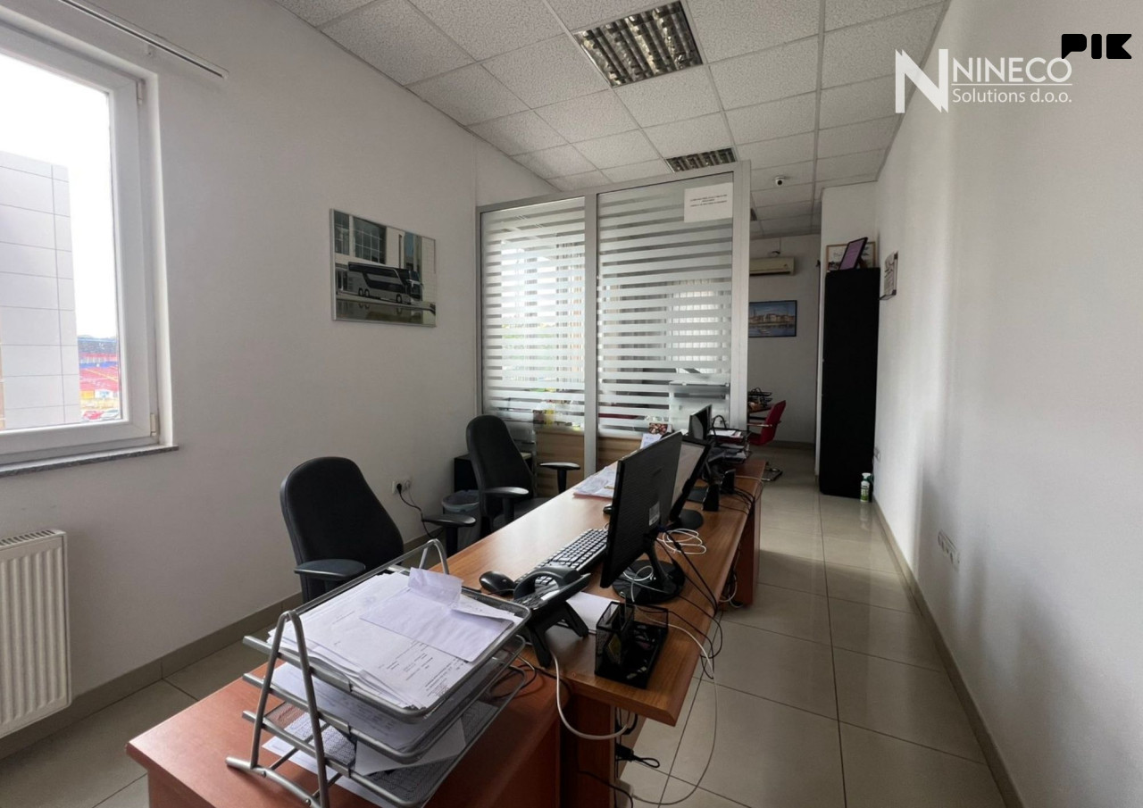 POSLOVNI PROSTOR - BANJA LUKA - 24 m2 photo 2