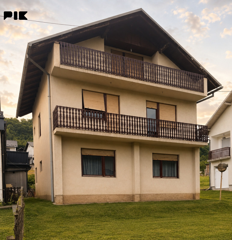 Kuća Ključ 220m2 opremljena i odmah useljiva