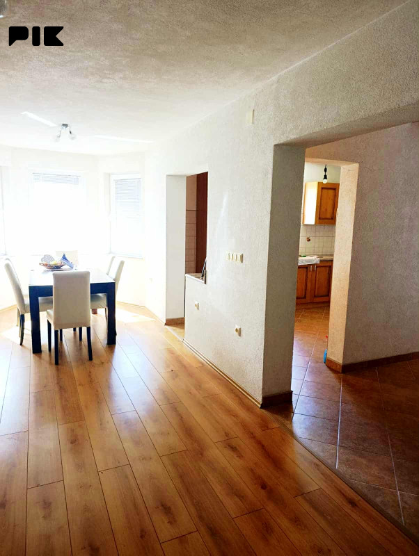 Kuća Živinice 6