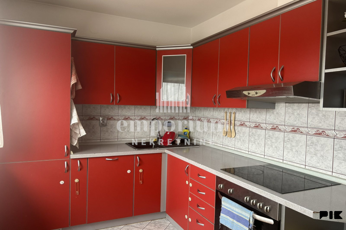 Dvoetažni četvorosoban stan u centru grada ID: 2788/IP 7