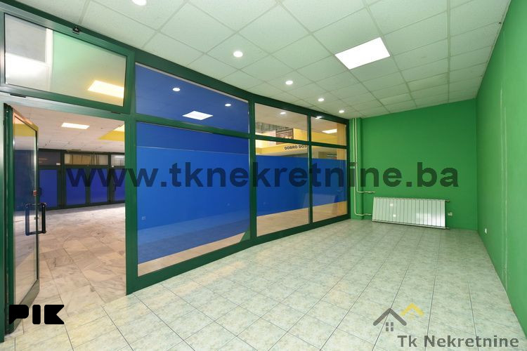 Poslovni prostor površine 27 m2, TC "Sjenjak" 3