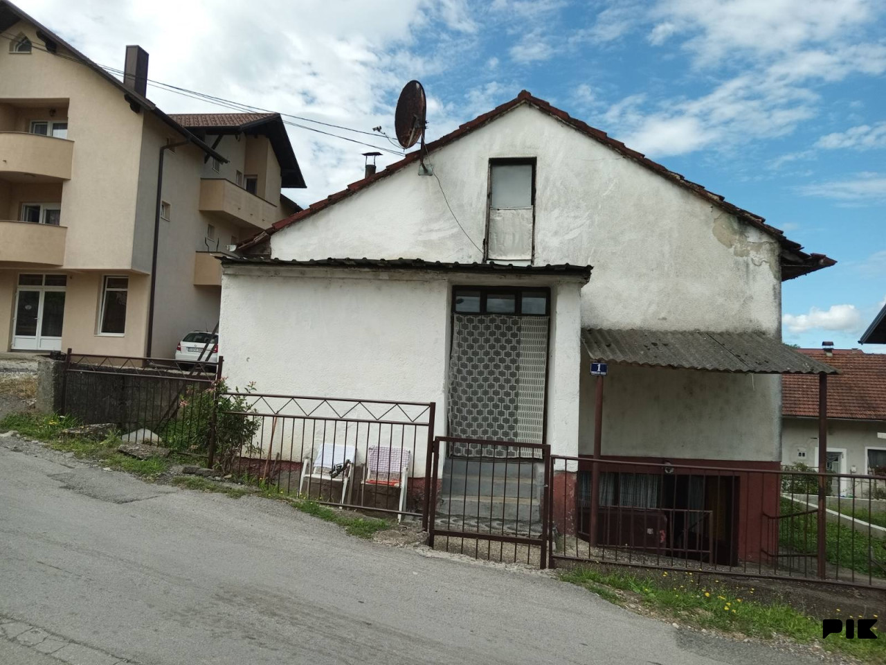 Prodaje se kuća na Petrićevcu-130 000km 2