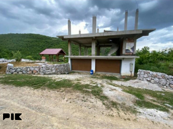 2 parcele sa kućom- Visoko (Gorani) 53000m2 i 11000m2 građevinsko 5