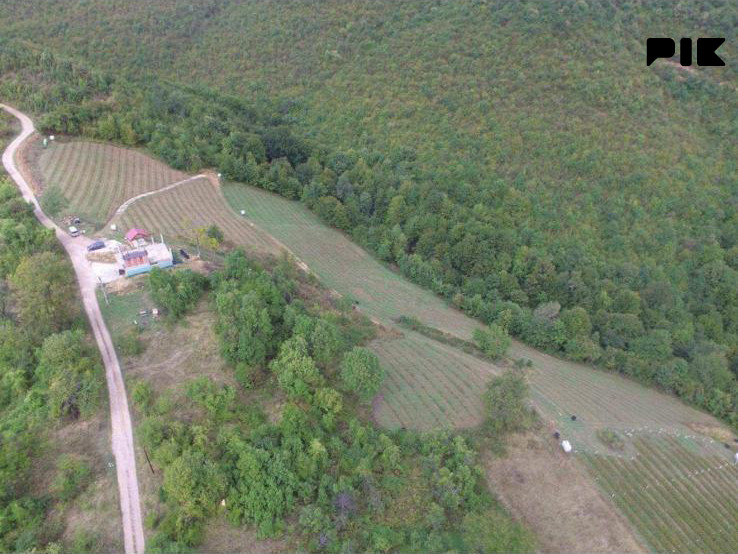 2 parcele sa kućom- Visoko (Gorani) 53000m2 i 11000m2 građevinsko 4
