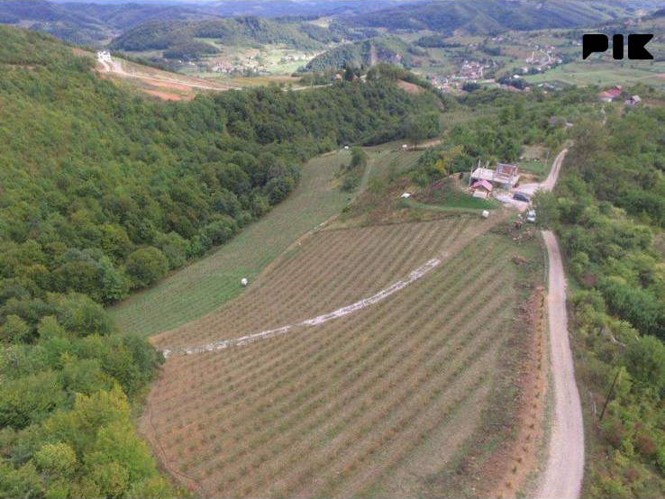 2 parcele sa kućom- Visoko (Gorani) 53000m2 i 11000m2 građevinsko
