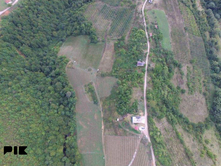 2 parcele sa kućom- Visoko (Gorani) 53000m2 i 11000m2 građevinsko 11