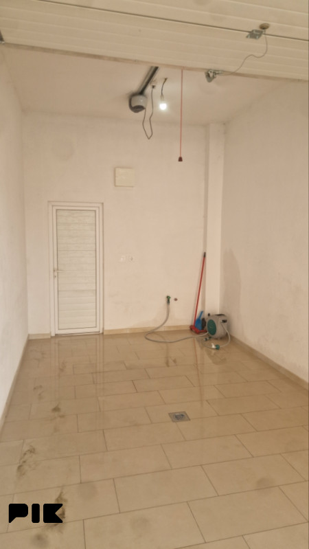 Garaza za izdavanje 2